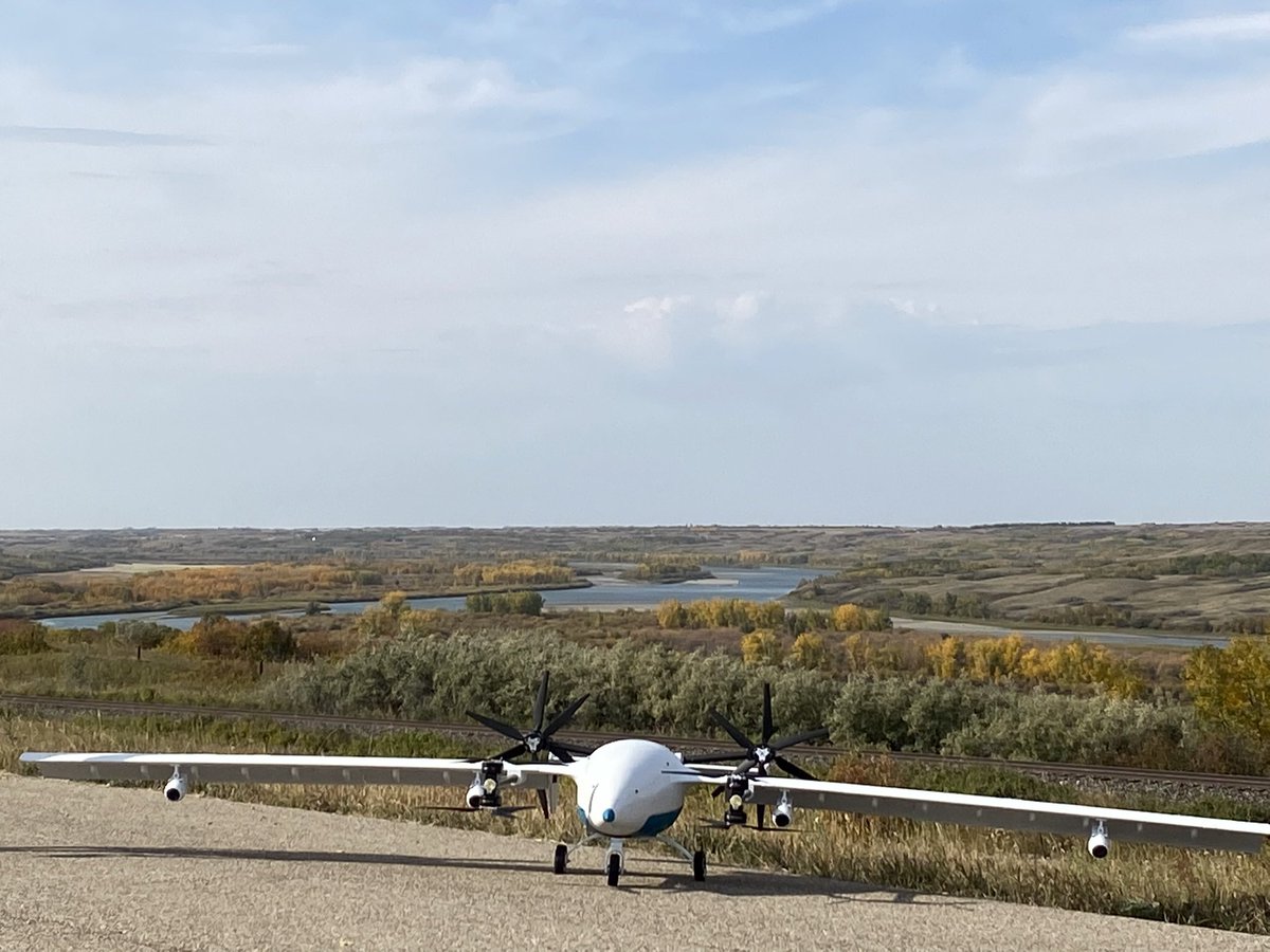 LeatherChair82's tweet photo. Wanted to take my baby somewhere nice to enjoy this beautiful fall weather we’re having. Now to get some ice cream!
@PrecisionAi 
#DayDate #PrecisionSpraying #BabysFirstPhotoShoot https://t.co/cR8m4kxkdR