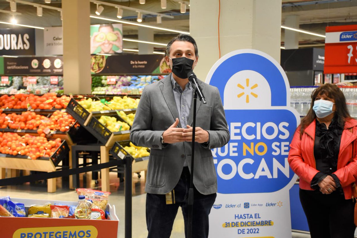 Walmart__Chile's tweet photo. ¡Buenas noticias! Hoy reforzamos nuestro compromiso con las familias chilenas, extendiendo #PreciosQueNoSeTocan hasta el 31 de diciembre 💙  Son más de 50 los productos adheridos. Si aún no sabías de esta iniciativa, revisa los detalles aquí https://t.co/CtKkzz08Ic https://t.co/TRZdStzhc0