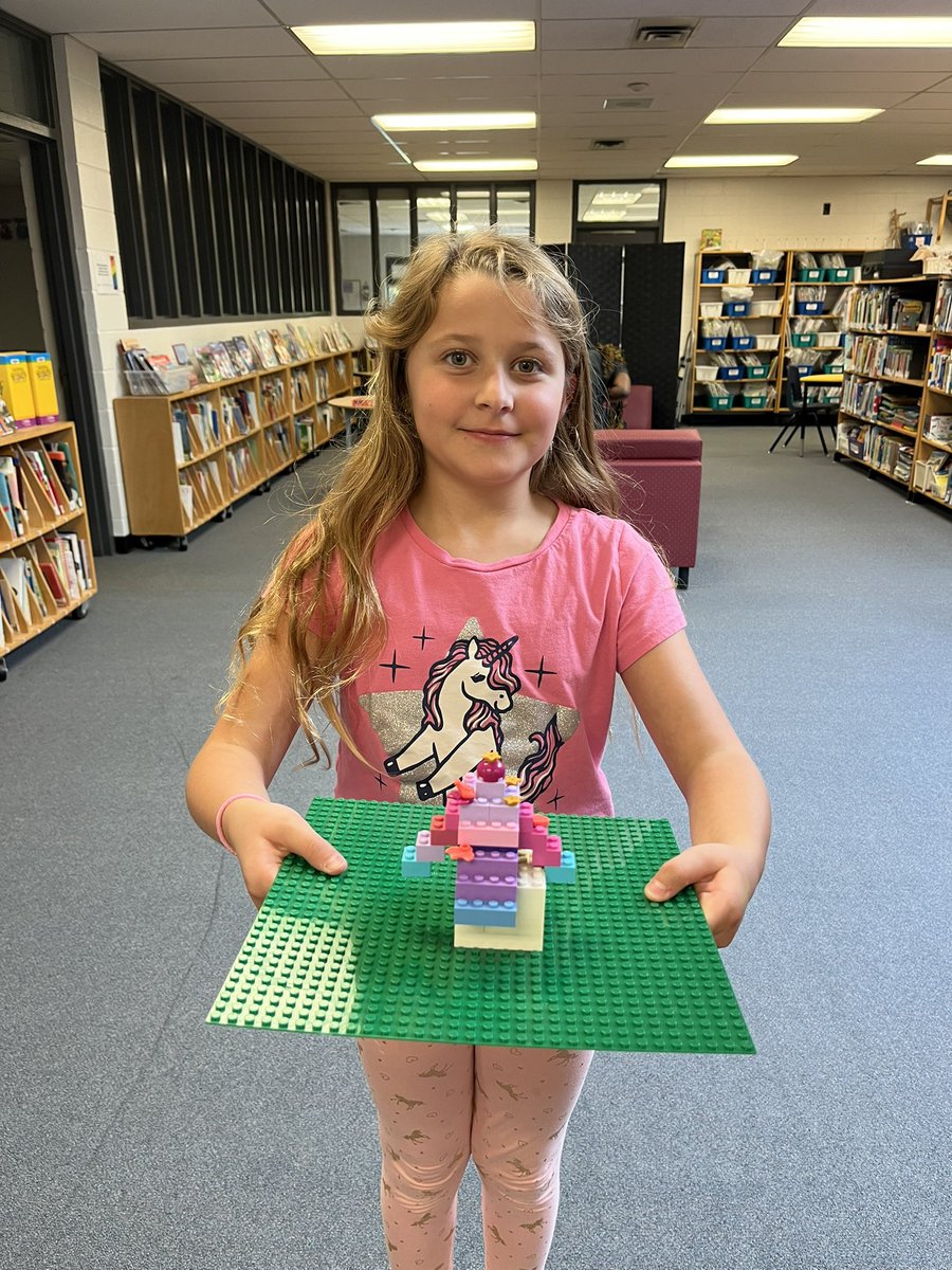 MmeRizzo's tweet photo. We kicked off Master Builders Club this week! We got creative and built ice cream cones! @PATocsb https://t.co/8fKmrAebQj