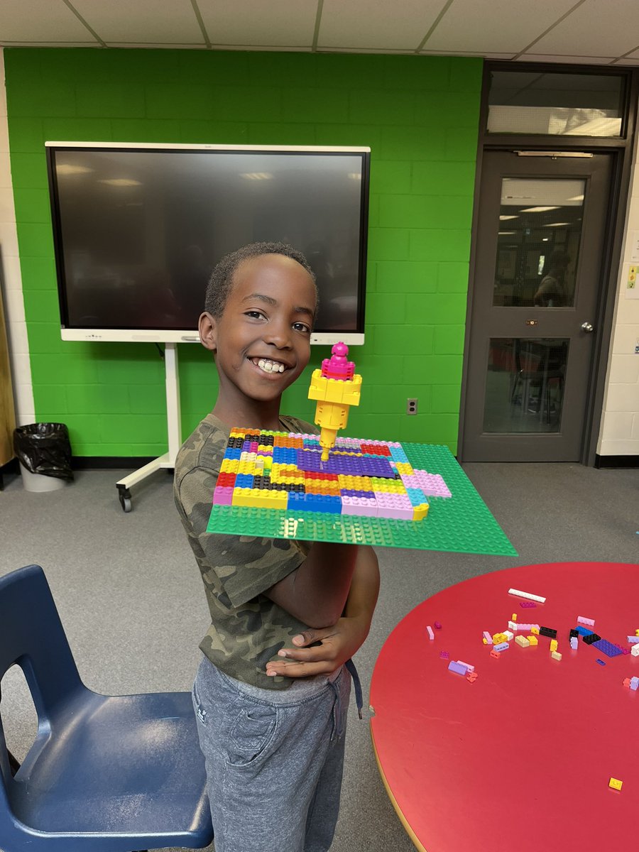 MmeRizzo's tweet photo. We kicked off Master Builders Club this week! We got creative and built ice cream cones! @PATocsb https://t.co/8fKmrAebQj