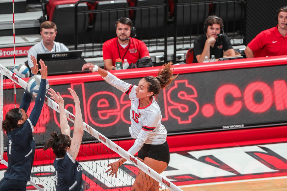 ml4nelli's tweet photo. KP was a great interview, as always- talking movies, sushi, and a new season of @RedbirdVB… tune in to RZ tn at 6, we’ll play the interview &amp; you’ll get to hear @kaitprondo kill it! https://t.co/XADc98j907