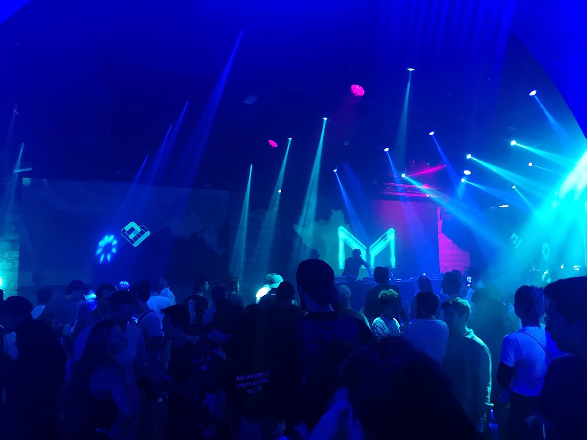 crypto4ctivist's tweet photo. @Daivinity @MakerDAO_Lat @MakerGrowth @MakerDAO DAIvinity during the crypto conference is a celebration of our tribe, of our beliefs and our vision. The most important thing is staying together. Although things are changing, we are still a minority of crazy people in love with a new technology! Let's Dive into it! https://t.co/y7pSpxfBNI