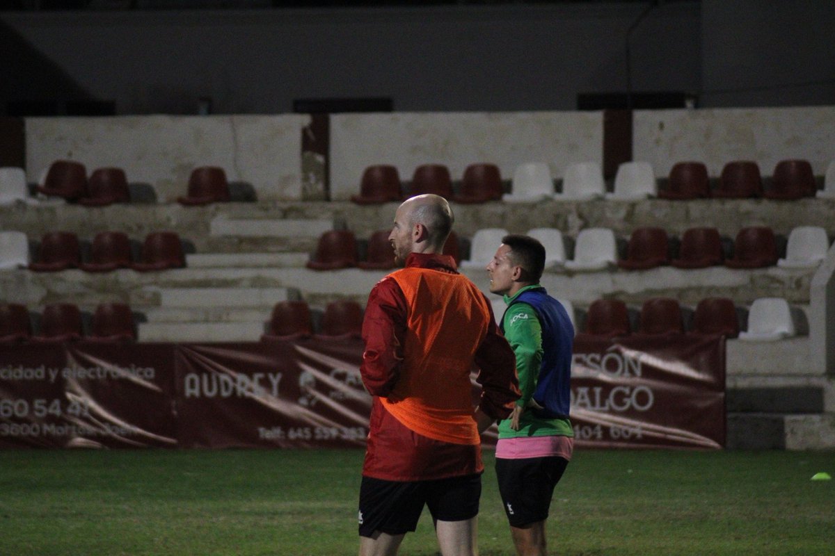 ¡El equipo sigue trabajando para preparar el próximo partido de liga!
#AlahurinoMartos