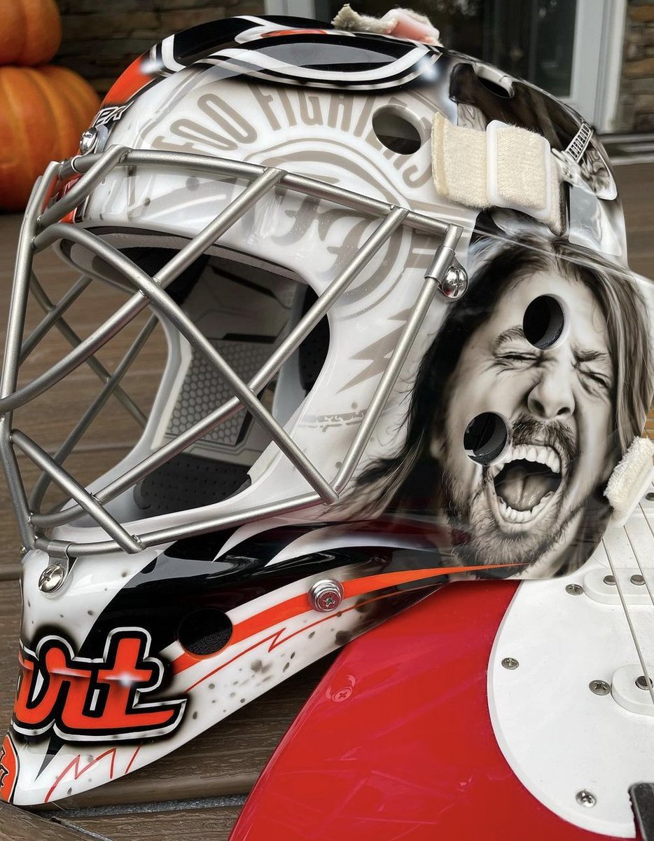 NHLFlyers's tweet photo. 🎶 Learn To Fly. 🎶

@paintzoo | @reissmode | @foofighters https://t.co/D7ikigTJv6