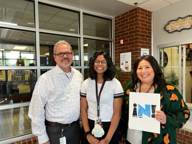 CFBISDEF's tweet photo. So excited to present an #ImpactNow #grant today to @CreekviewPrinc @danamacedo at #Creekview for AP Exam Fees.💰 $1000. We scored big with one of the AP students joining and sharing her #career plans. #STEM #BiomedicalEngineering at @BeALonghorn 🧡🌠

#cfbproud #Leaders @CFBISD https://t.co/mZ1kWOhVYv