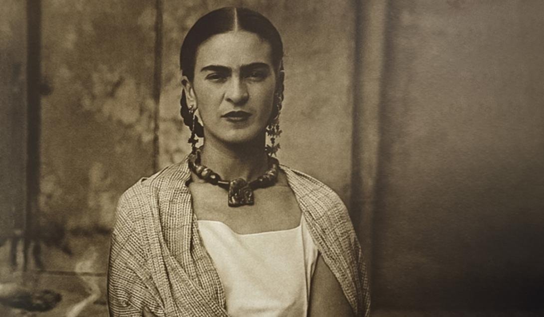 #HistoryNoticias Un millonario mexicano quema un dibujo de Frida Kahlo para venderlo como NFT. latam.historyplay.tv/culturas/un-mi…