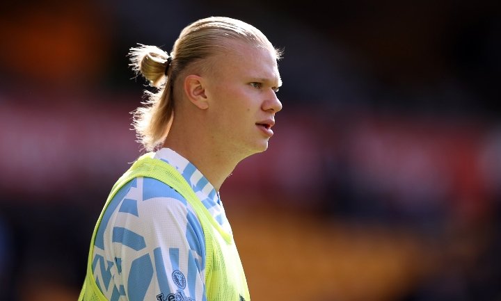 Erling Haaland on Man City: “It’s the best sporting project in the football world right now... it’s where I think I’ll do the best”, says on ‘Haaland - the big decision’ 🔵 #MCFC

“After City-BVB in 2021, almost 15 people said I should come. Stones, Dias, Foden, de Bruyne…”.