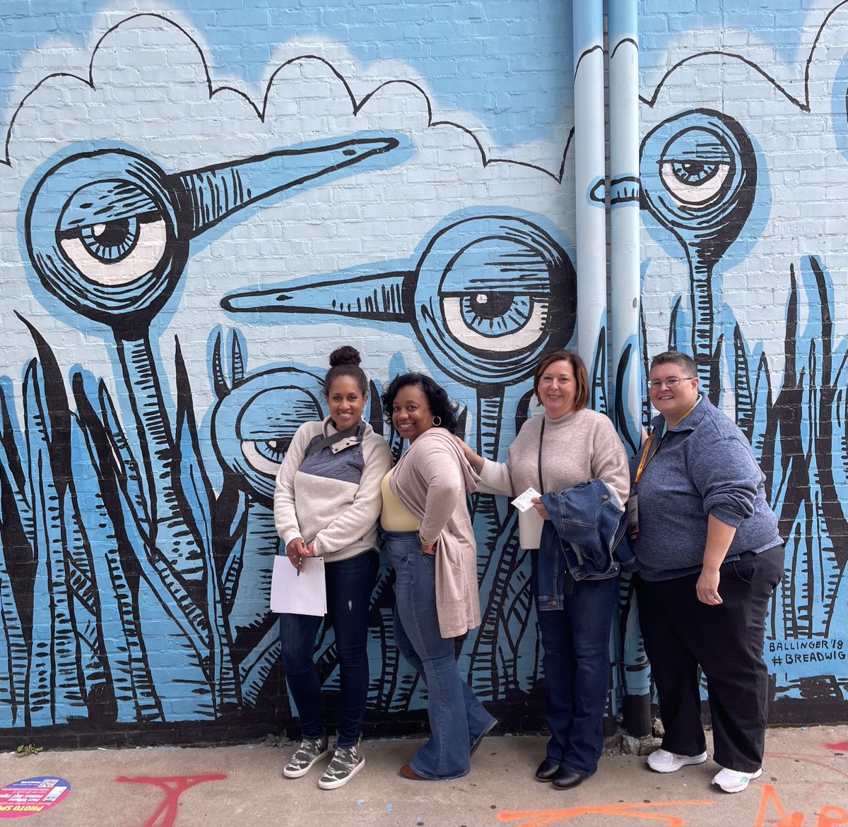 MzMRobin's tweet photo. Let’s go! LT on the hunt! #icaseART1 #ArtThisWayFW #ArtThisWayne #PublicArtFW @ICASEIndiana https://t.co/788887HPJZ