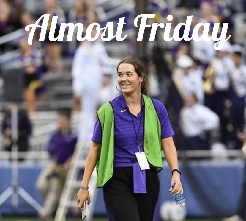 Carly Lyvers tweet media