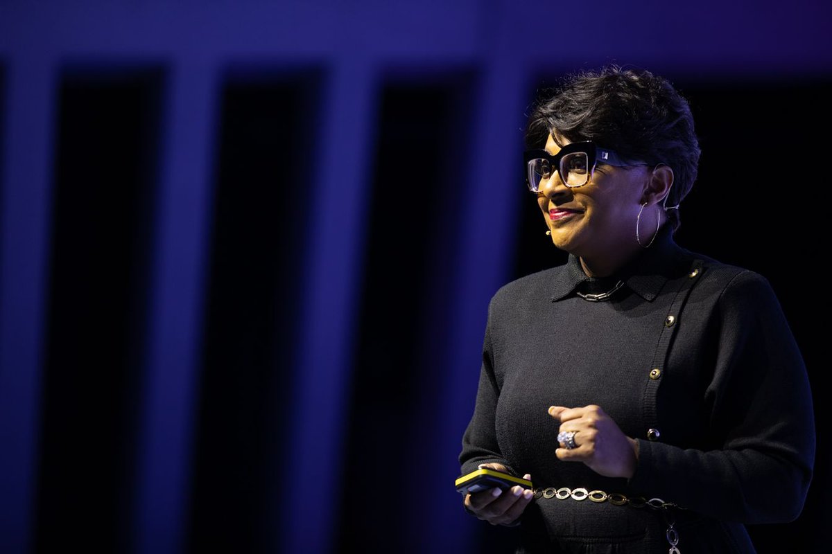 LaShondaInTech's tweet photo. Thank you to @IQVIA_global for inviting me to share our perspective on health equity and the future of health at #TechIQ22 this year. To my fellow industry leaders, thank you, for sharing your views on how we will advance health, together. #health #technology https://t.co/bD74Tq3Yyp