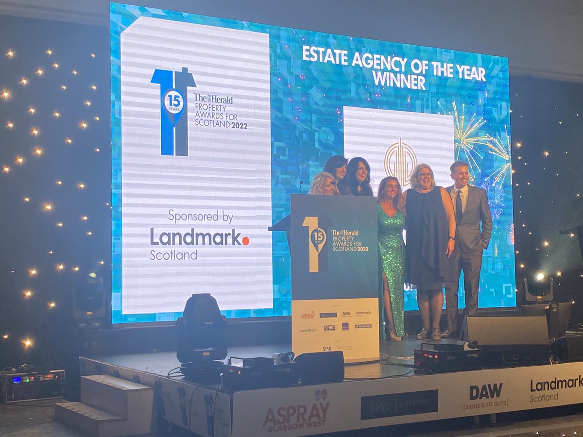 Mazkinss's tweet photo. Great night celebrating #propertyawards #heraldscotland #landmarkscotland https://t.co/8lxsicOlC5