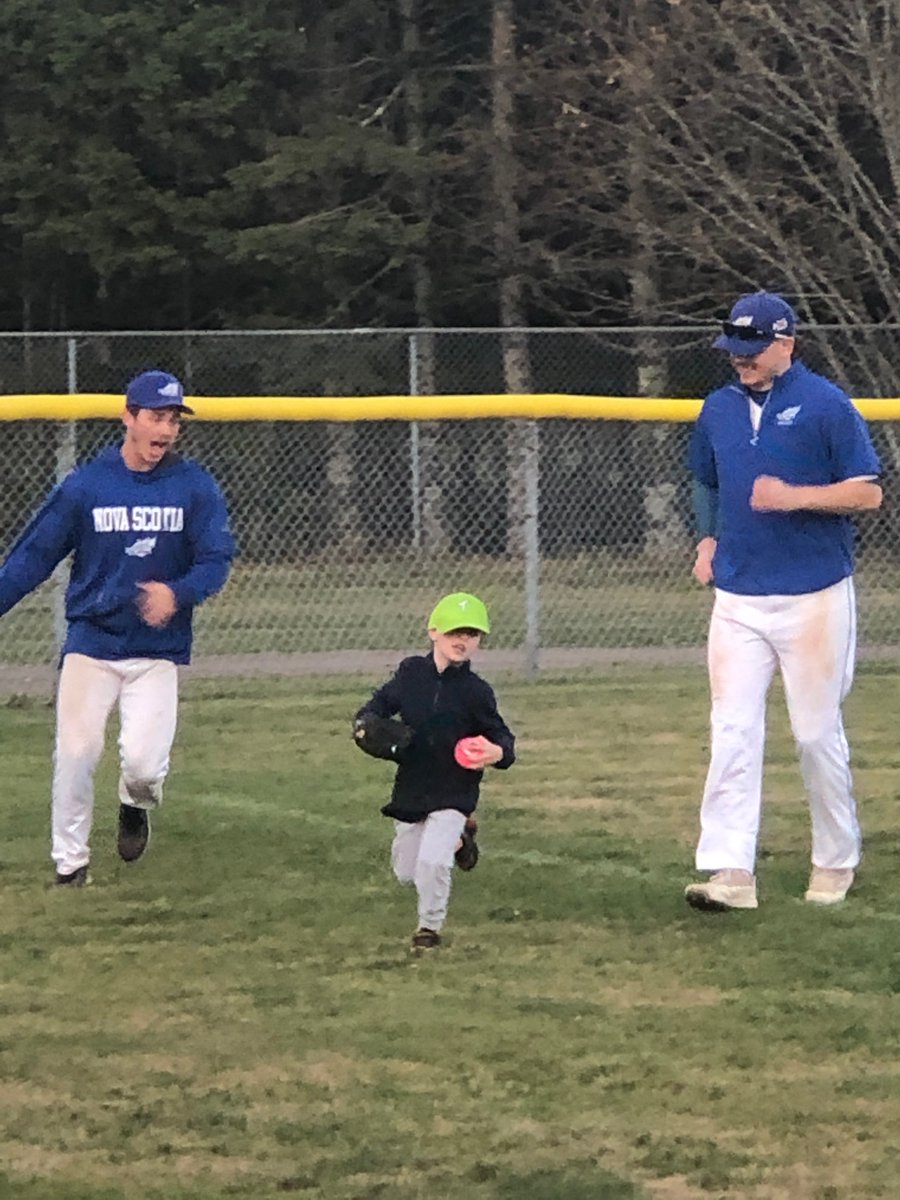 It’s all over tonight. Elks lead the final 1-0 in the best of 3. They will be lead by fireballing right hander J. Schofield. We’re lead by fireballing left hander G. Schofield.