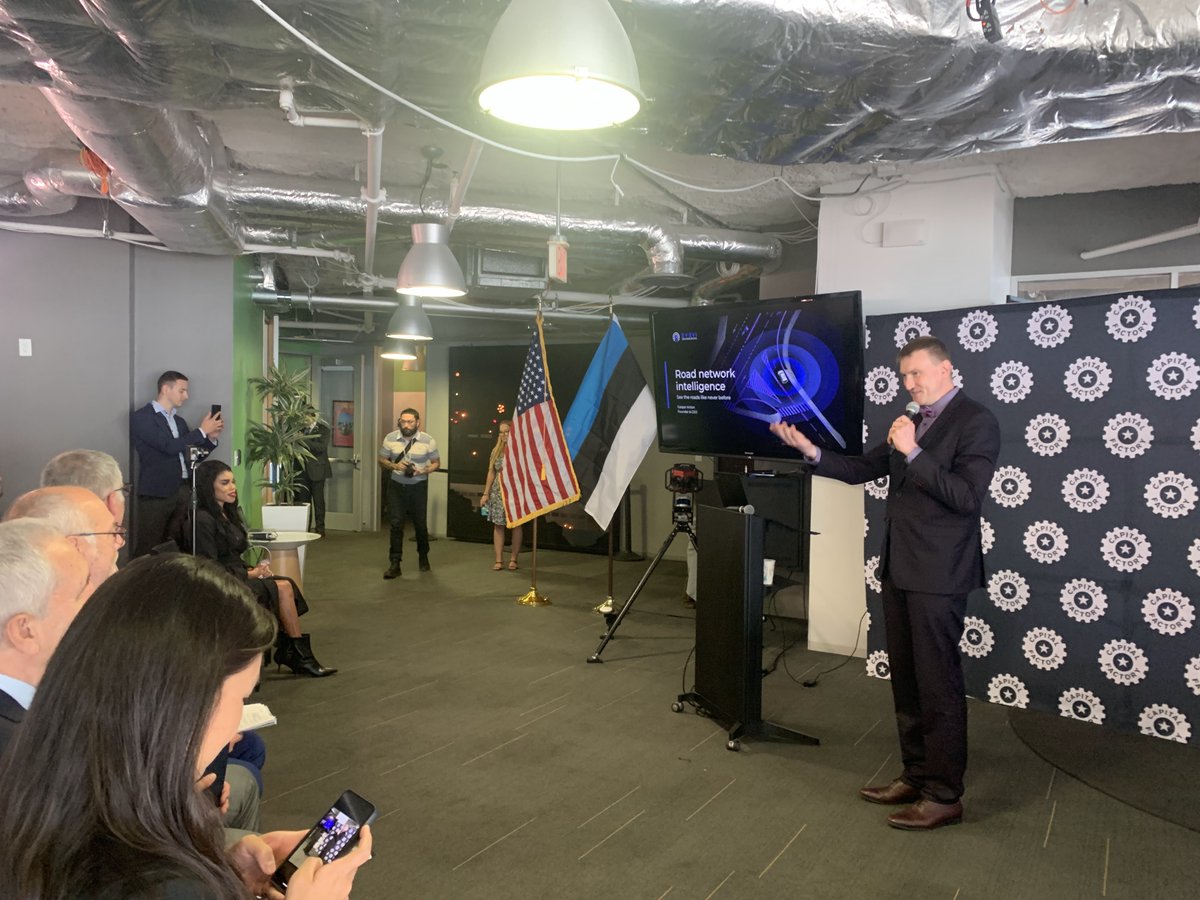 EyeVi Technologies tweet media