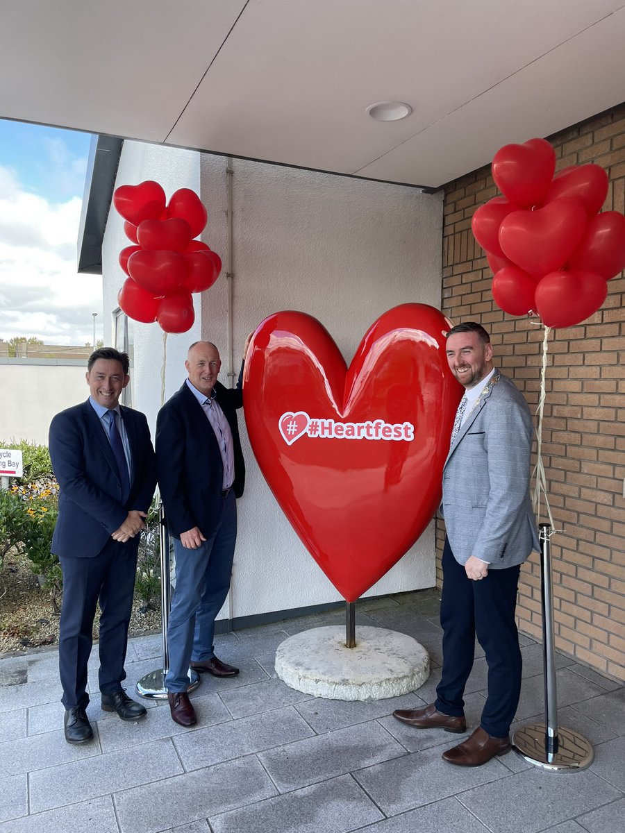 Edillonleetch's tweet photo. Thank you so much for being so generous with your time today @Mcubbard , it was a pleasure to welcome you to @CroiHeartStroke for #WorldHeartDay #HeartFest #WorldHeartDay22 Thank you also to @BenecolHCP for their sponsorship today. https://t.co/eY7h7ZhNXu
