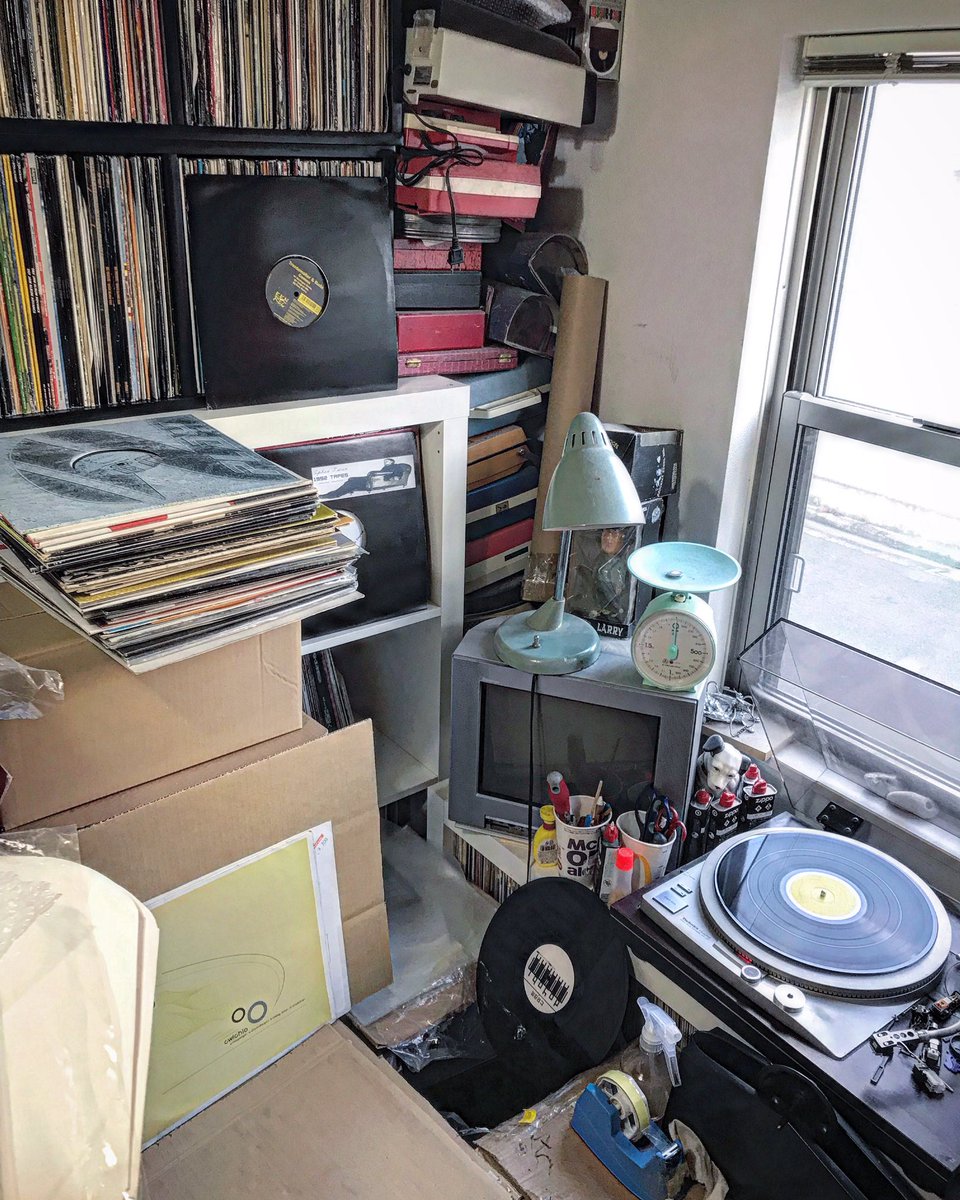 TurntableTokyo's tweet image. Good Morning Tokyo 
#12inch #vinylrecords #workingsohard  #usedrecords #motivation #housemusic #technomusic #disco #soul #funk #experimental #avangarde #deephouse #dancemusic #motivation #turntabletokyo #recordadventure