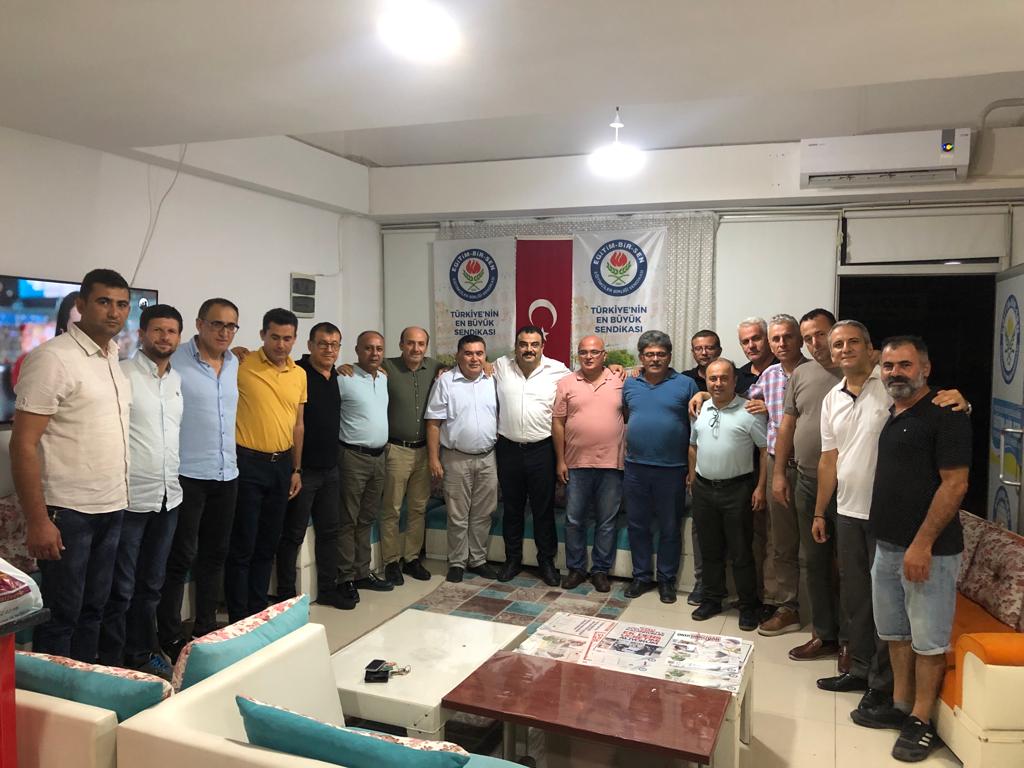 #EğitimBirSEN imizin 7. O. G. kurulu öncesi İlçe ziyaretlerimize #Manavgat teşkilatımızla buluşarak devam ettik. İlçe başkanım Hasan Kırteke, yönetim kurulu ve delegasyonumuza  değişimden yana güçlü destekleri için teşekkür ederiz. <a href="/EbsManavgat/">Ebs Manavgat</a>
@EbsSerik_ #ŞimdiDeğişimZamanı