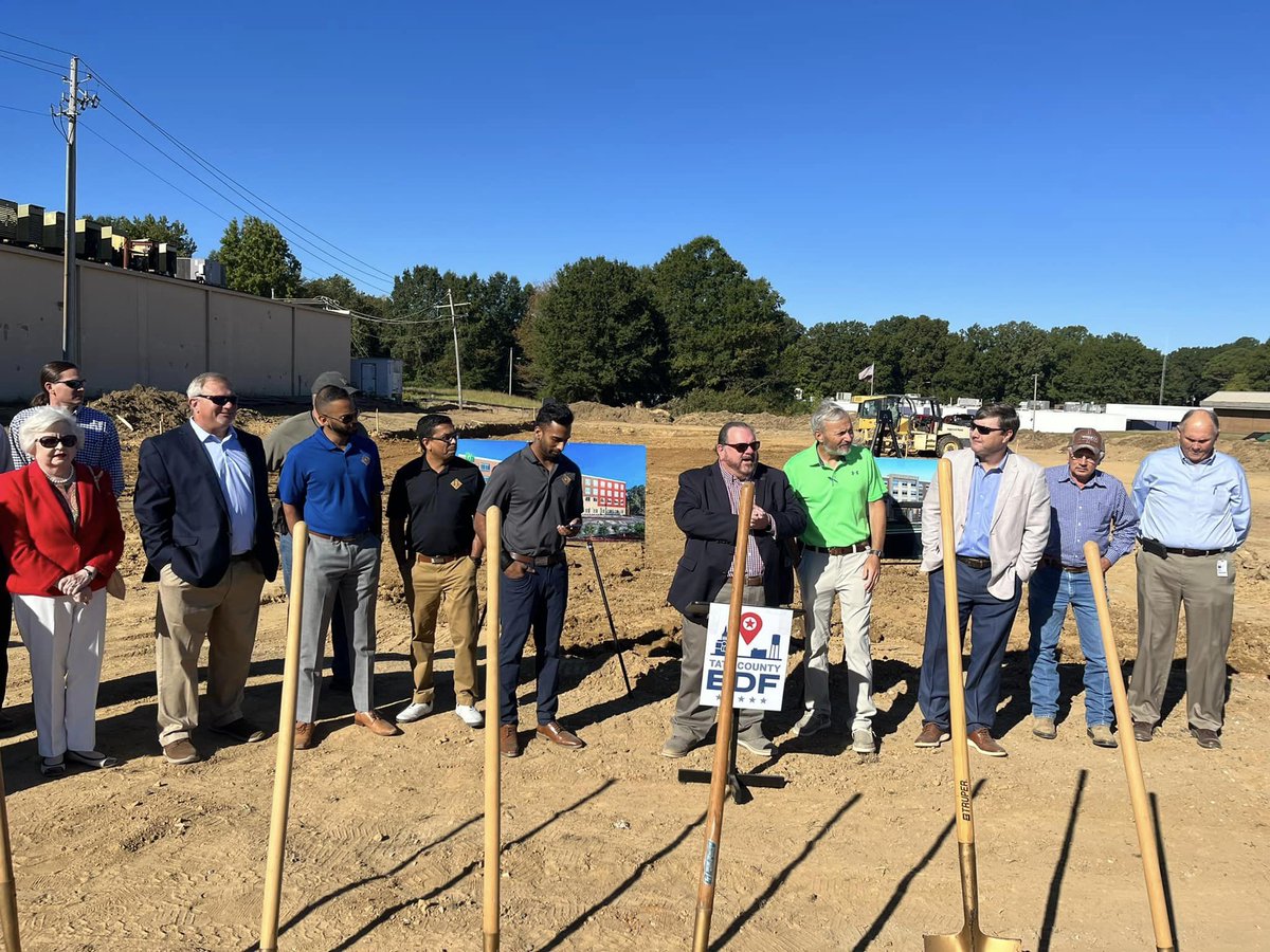 Groundbreaking for New Senatobia  Holiday Inn Express