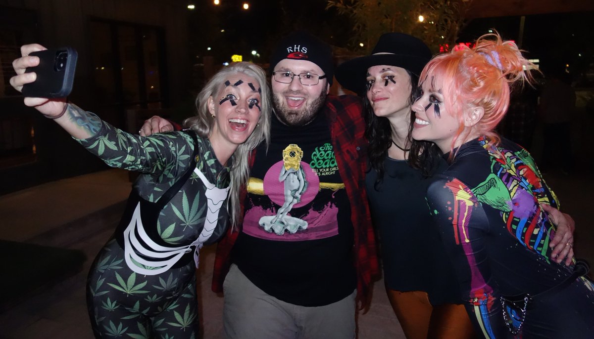 bp_three's tweet photo. Pretty sure @Lucas_5150 said the show at "The Camp" in Huntsville was his 60th @TheDeadDeads gig !! π€π½ππ¦@tishimon @mcqueendead @TheFoxiesJulia #LavaDead #TheDeadDeads @XTheDeadCorpsX https://t.co/UmQyKuD9Zr