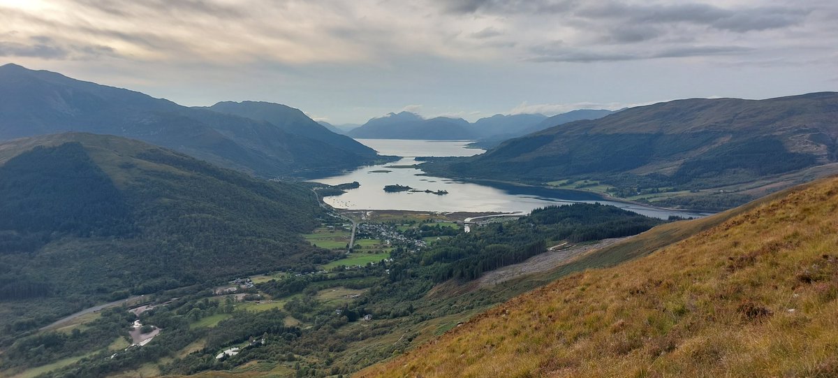FindTime4Xrcise's tweet photo. Made the most of the weather window today before it slams shut tomorrow.
Today's exercise &amp; entertainment was a traverse of the Aonach Eagach ridge above Glencoe. Stunning. 
#ScottishMountains 
#ExerciseEveryDay 
#ExerciseStreak 
#FindTimeForExercise https://t.co/6ZVysgQ7i0