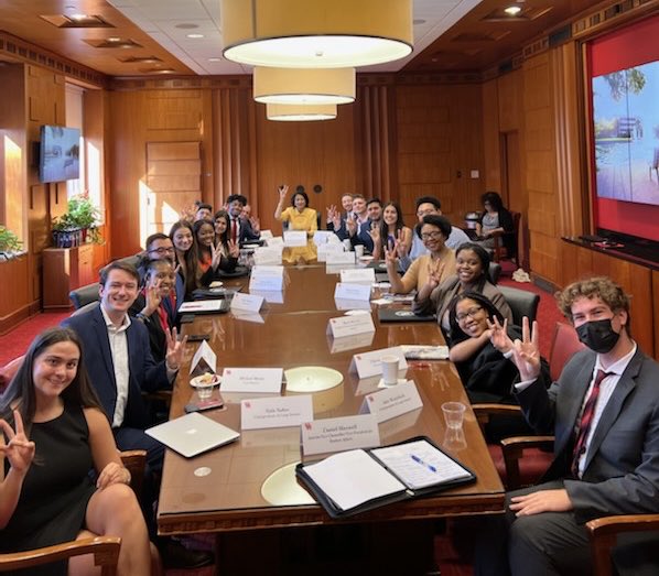 Thank you Student Government Association for a very productive, idea-filled Roundtable! ⁦<a href="/UHSGA/">UH SGA</a>⁩