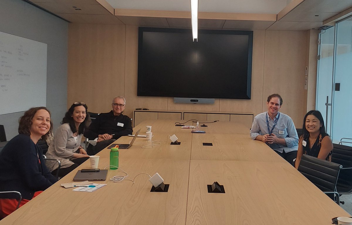 FTDcwow's tweet photo. CWOW leads in session! #CWOW2022 #ftdcwow @karchlab @aimee_kao @AgardLab @metadsr_ @YokoyamaLabUCSF https://t.co/TD7uJFEIB4