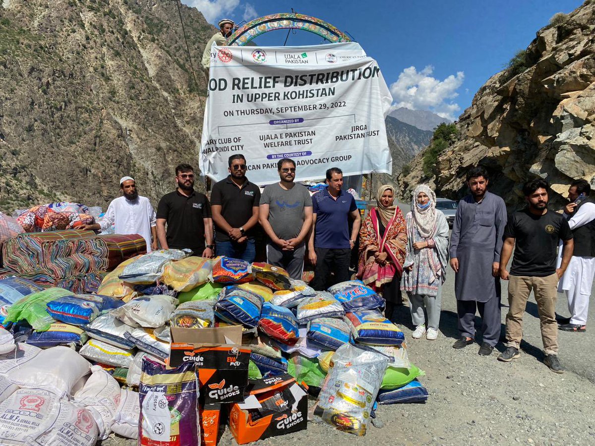 APAGUSA's tweet photo. #APAG along with local organizations  conducted a joint #FloodRelief drive in much needed area of Upper Kohistan, KPK, #Pakistan. This area has been hit hard by recent unprecedented #FloodsInPakistan. Families received packages which included all essentials items. @PakinNewYork https://t.co/sd2OECkZgG