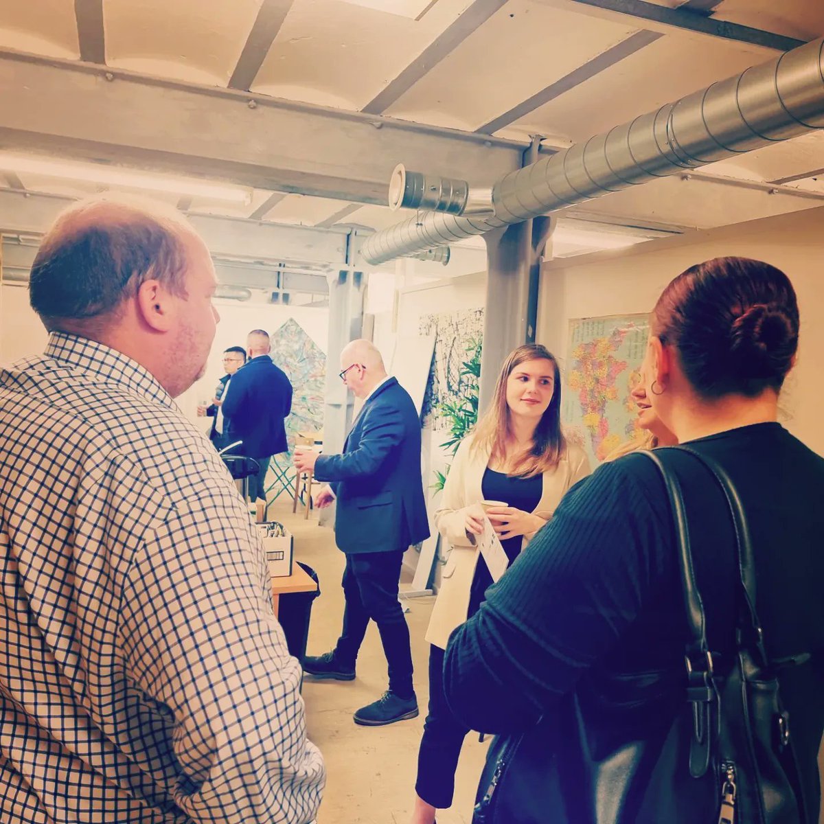 hivehublocal tweet media