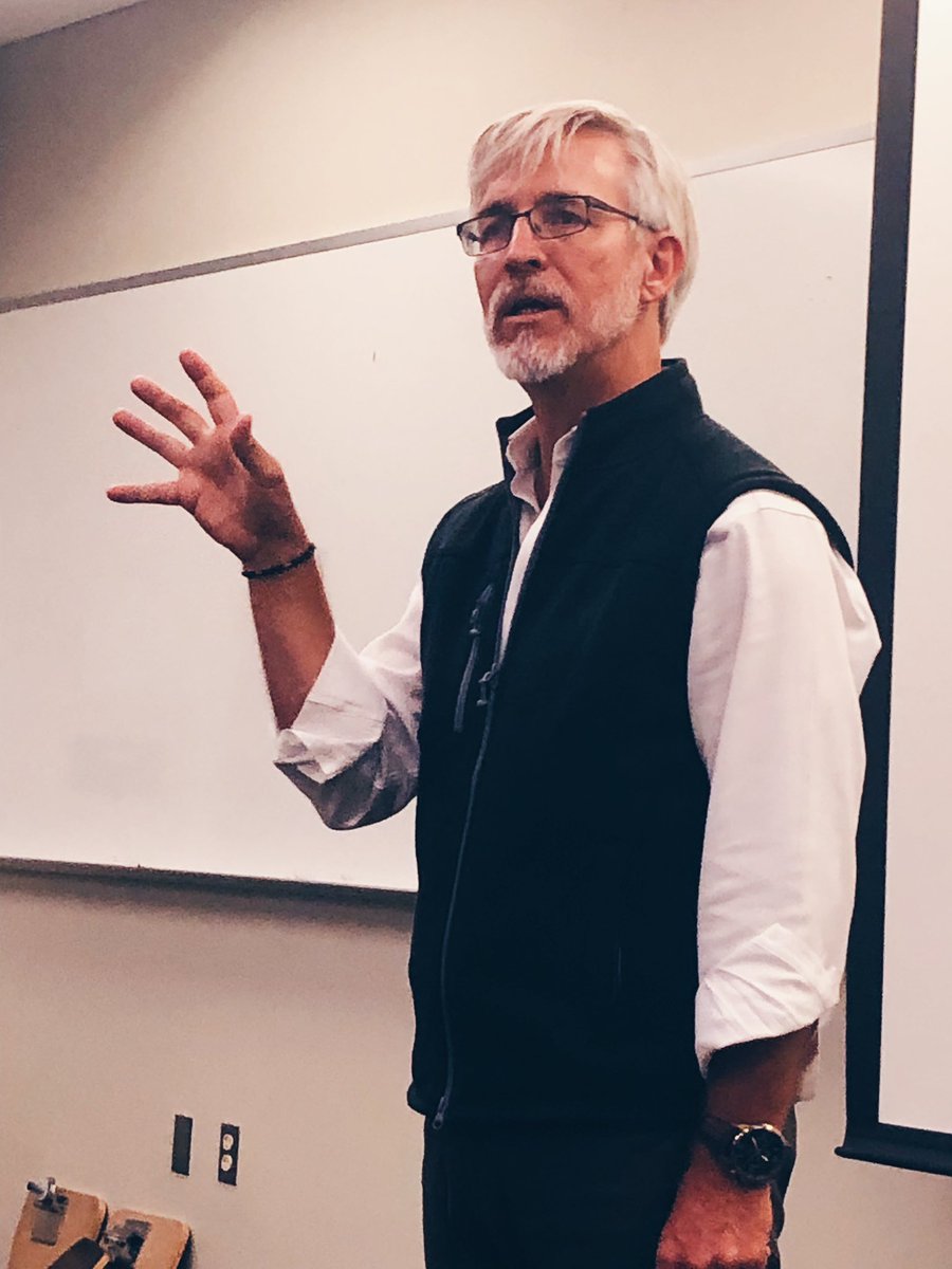 wcsuwriting's tweet photo. Jeffrey Davis, author of Tracking Wonder, visited our Writers Studio this week, leading WestConn students in a workshop about the facets of wonder, dealing with fears and imposter syndrome, reclaiming your genius, and more. #WriteOn #WCSU #TrackingWonder https://t.co/pIAlSsKNbg