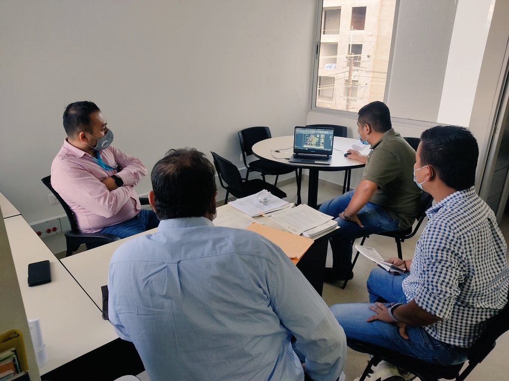GobMpalCastilla's tweet photo. #AEstaHora | En las Oficinas de Cormacarena, La Administración Municipal en cabeza del alcalde Fernando Amézquita y en compañía al Dpto Adm de Infraestructura, realizan evaluación de la determinante Ambiental del proyecto centro de Desarrollo Infantil de Castilla La Nueva. https://t.co/o9CGDWYtb1
