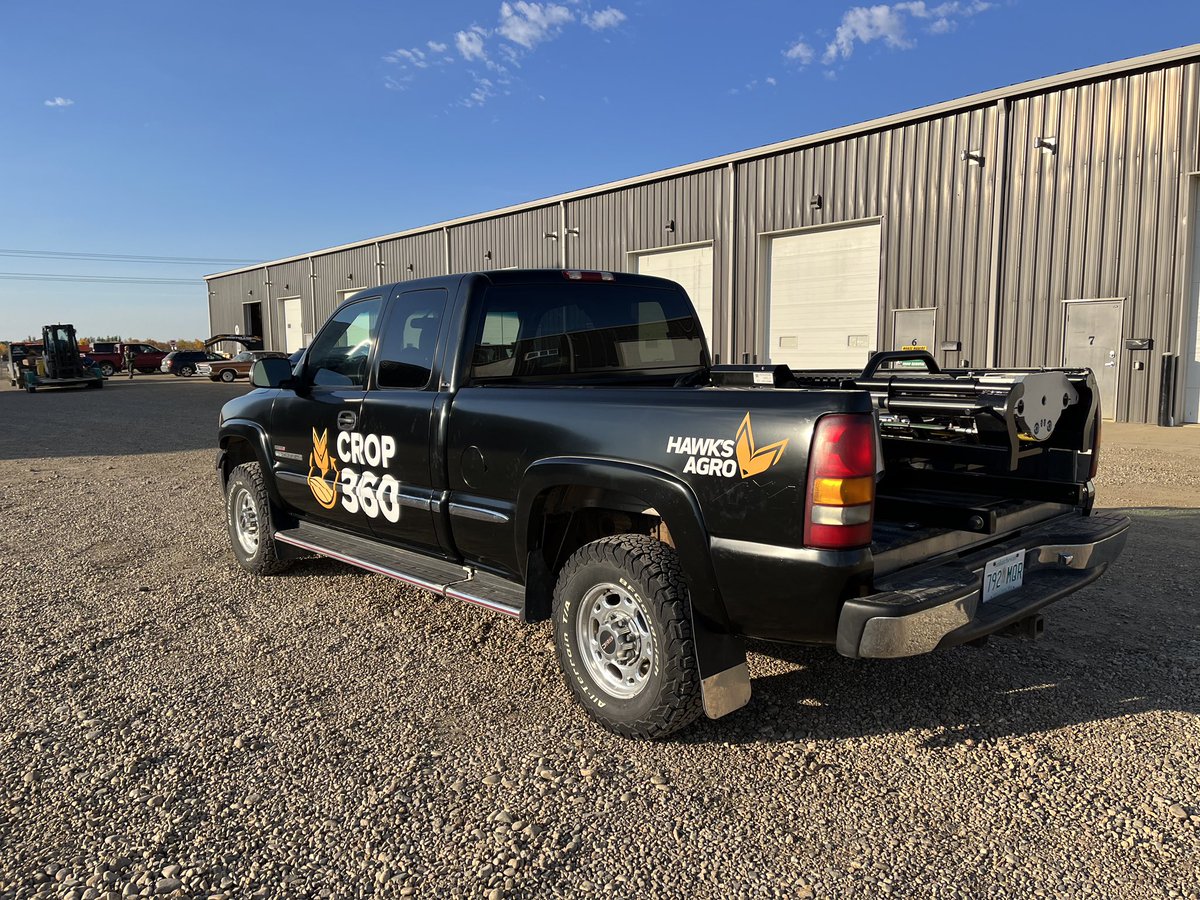 Crop360's tweet image. Fresh wrap on the sampling truck and we are ready to hit the field! #fallsampling