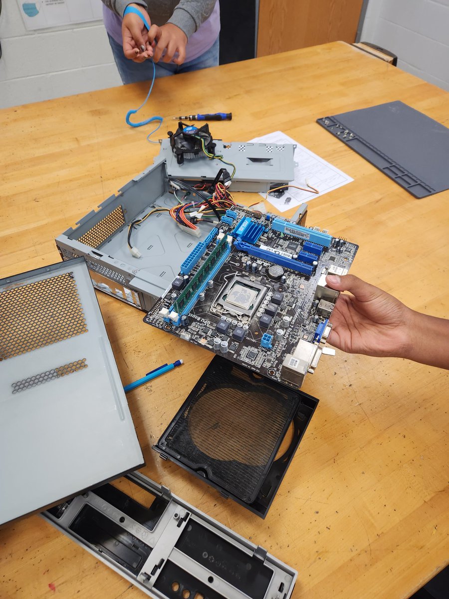 Dave Curry tweet media