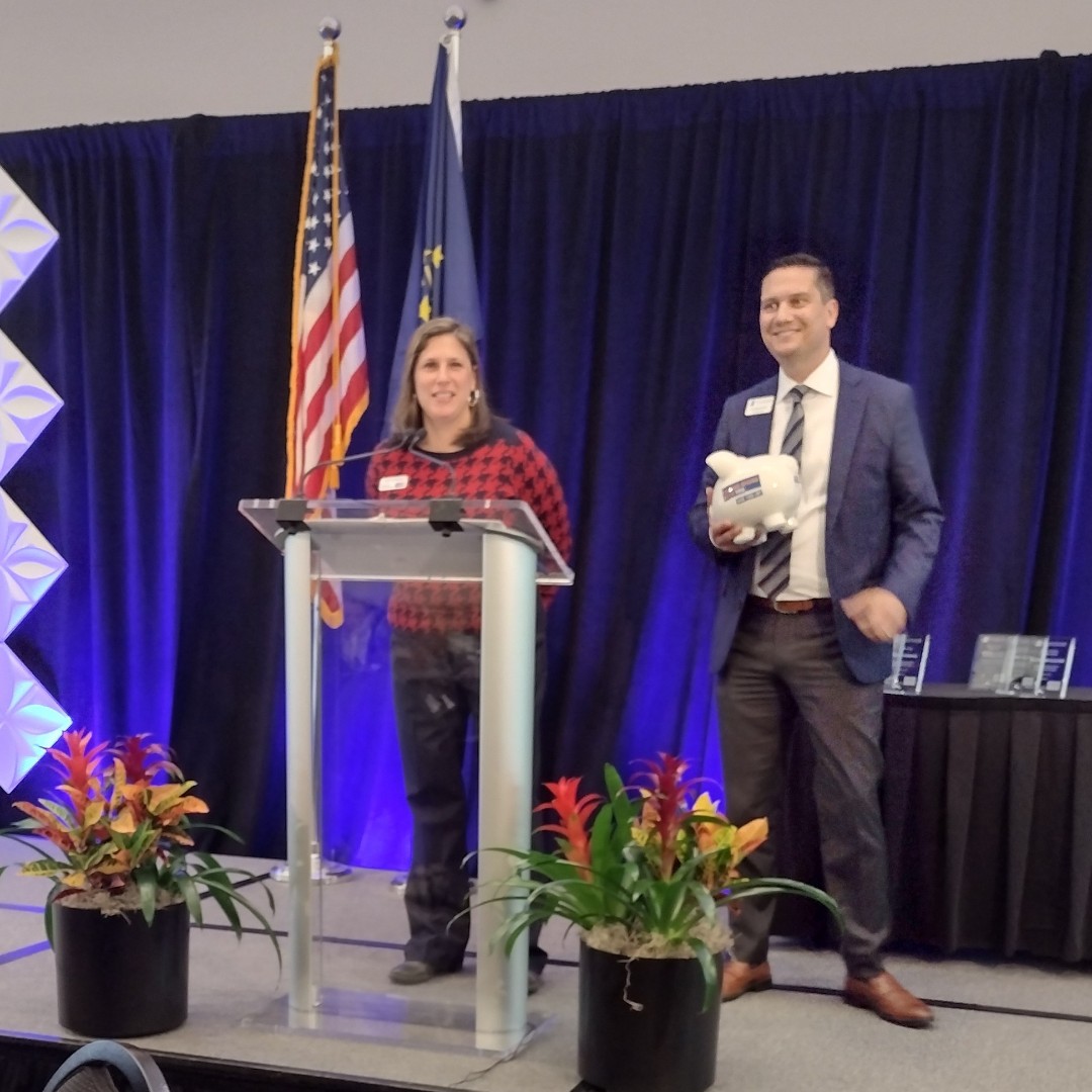 MonroeUnitedWay's tweet photo. BIG THANKS to @ChamberBloom for inviting Efrat to rally support for the community work of United Way at their Annual Meeting & Community Awards today! And, WOW! Big appreciation to attendees who rapidly donated over $850 in a matter of minutes! #RebuildCommunity #RebuildHope https://t.co/rvcKeKlkRq