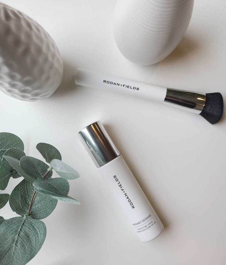 MedeiJen's tweet photo. #rodanandfields #skincare #lashes #brows #hydration #serum #acne #aging #sensitiveskin #sundamage #SPF https://t.co/63sWXcHm75