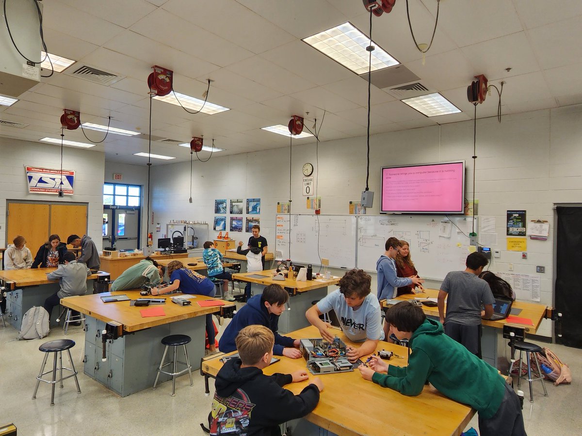 ECS/ITF have been learning about computer components, what they do, and how to troubleshoot. They successfully tore down their computers, rebuilt them, and they all still worked! #bmsteched #admiralbyrd #VTEEA @MaryBethEchev <a href="/ABMSPrincipal/">Jessica Nail</a> <a href="/jim_angelo_1969/">Jim Angelo</a>