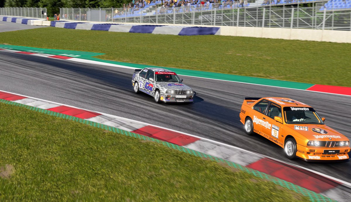 RichJFenner's tweet photo. @27racers DTM Crashic - I should have #drivenbetter all night but what a good looking grid #27racers #TSR #QualifyingShowPony https://t.co/rUVuwExrAG