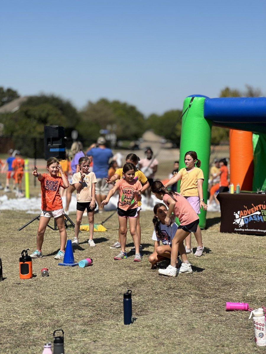 What a fantastic time 4th grade had at Adventure Dash. The bubbles were definitely the favorite! <a href="/EddinsElem/">Eddins Elementary</a> <a href="/sjurovic4/">Sheryl Jurovic</a> <a href="/PoppyStokes3/">Poppy Stokes</a>