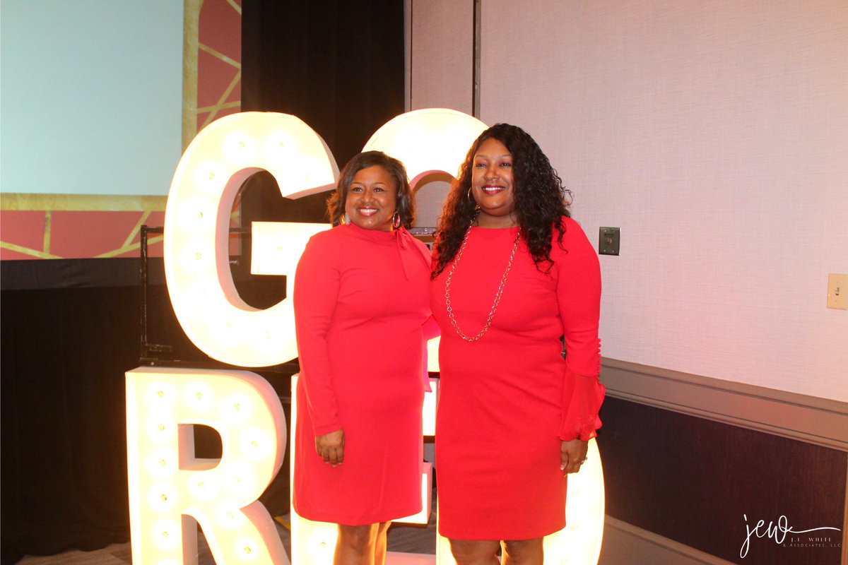 Joann_Massey901's tweet photo. Another fantastic year celebrating @American_Heart 2022 Women of Impact As the outgoing chair special thanks to @ChismHardy for also allowing me to serve.❤️🥰 Job well done Kate, Trey &amp; Team as usual 👏🏽👏🏽👏🏽 #memgored Nominations for 2023 are now open! 👑 https://t.co/Droo986MP8