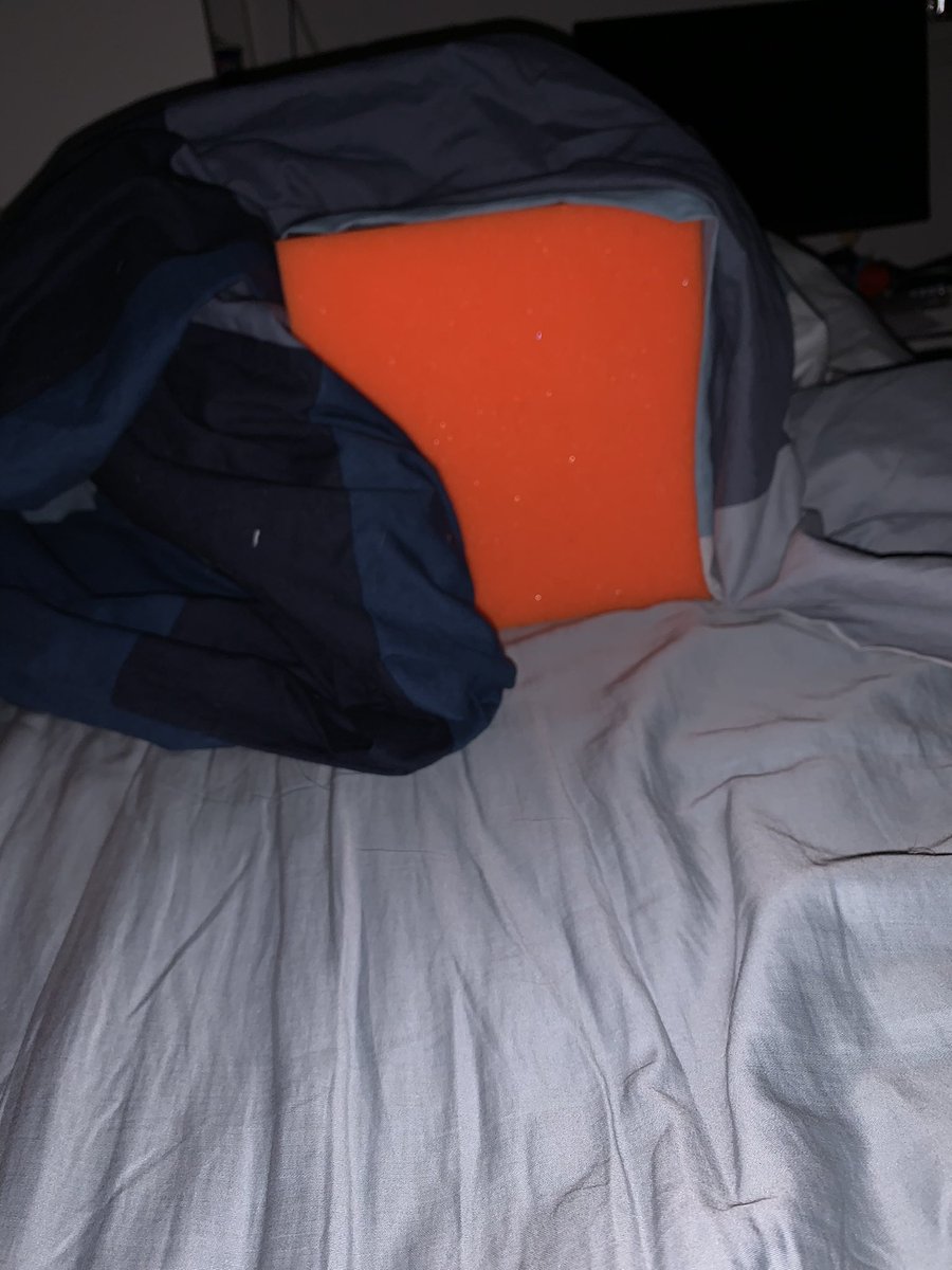 dans200thcube's tweet image. Day 16!
It’s so cold :( Snuggling up and trying to keep warm !!
xoxo
Cube 200
@danielhowell #danielhowell #danhowell #wadtour #werealldoomed #doomedtour