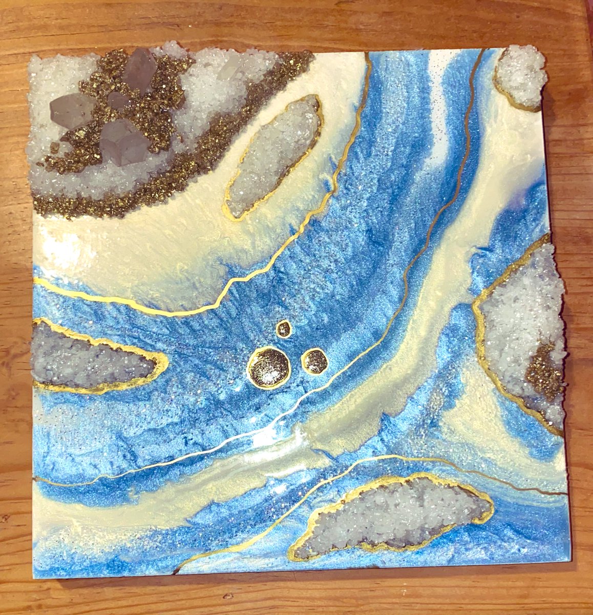 TwoTeesStudios's tweet photo. Tweaking these two✨ It’s nice to feel somewhat normal enough again, post fluvid, to  play with #resin. https://t.co/MBBudLh6ym