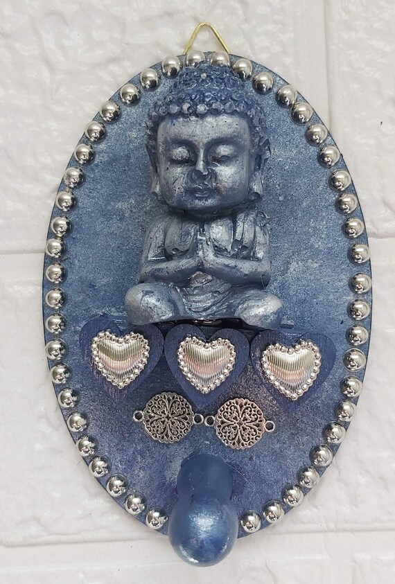 NomiBachar's tweet photo. Buddha key Holder, Buddha Holder, https://t.co/IgKHik25fC #decorativebuddha #meditationstatue #buddhameditating #buddhawallart #buddhadecor @etsymktgtool https://t.co/1n1V3tXZhZ