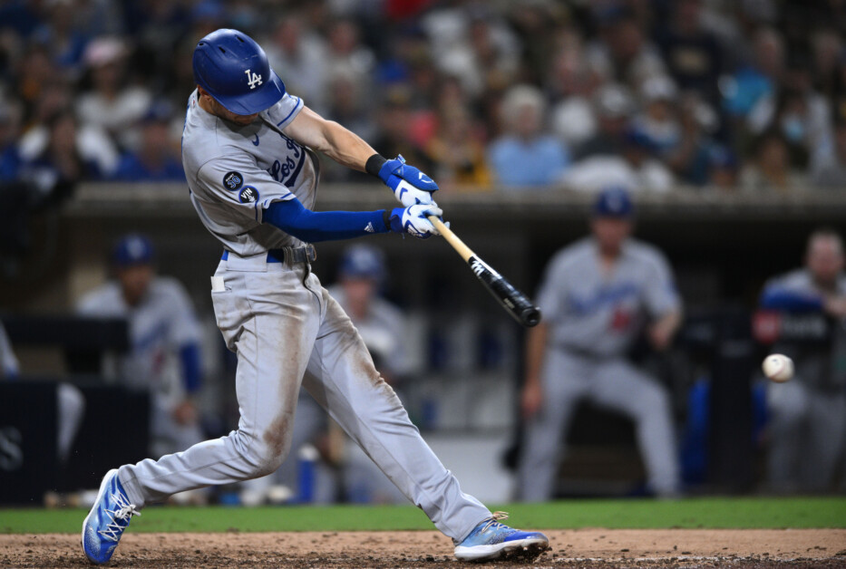 Vargas, Dodgers beat Padres 5-2 for 108th win