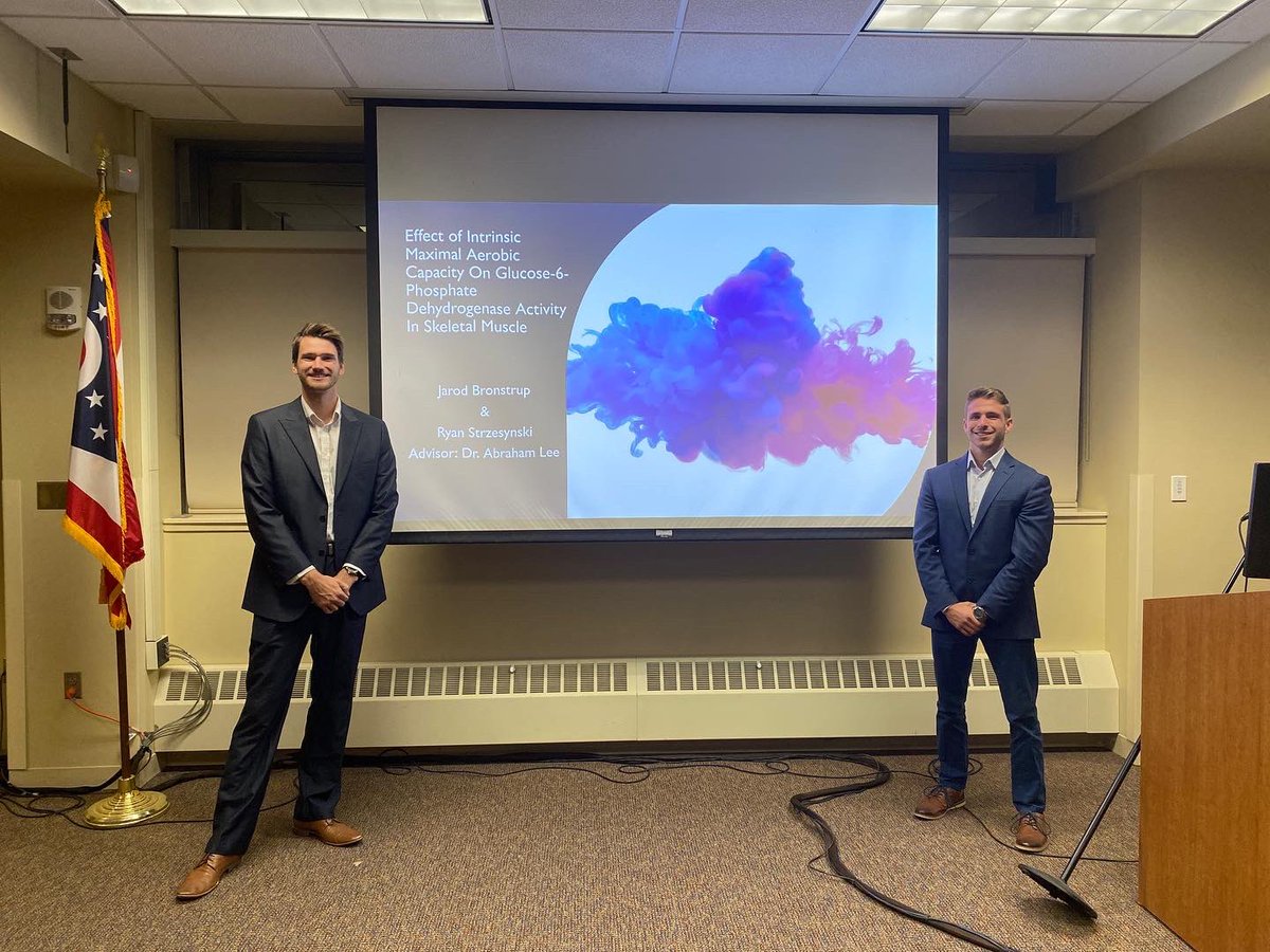 UToledoDPT's tweet photo. Our 3rd years presented their research at our Annual Robert Livengood Research Forum tonight 📖 
Topics included biomechanics, interventions for specific populations, CPGs, and more! https://t.co/HVIhxo0ms1