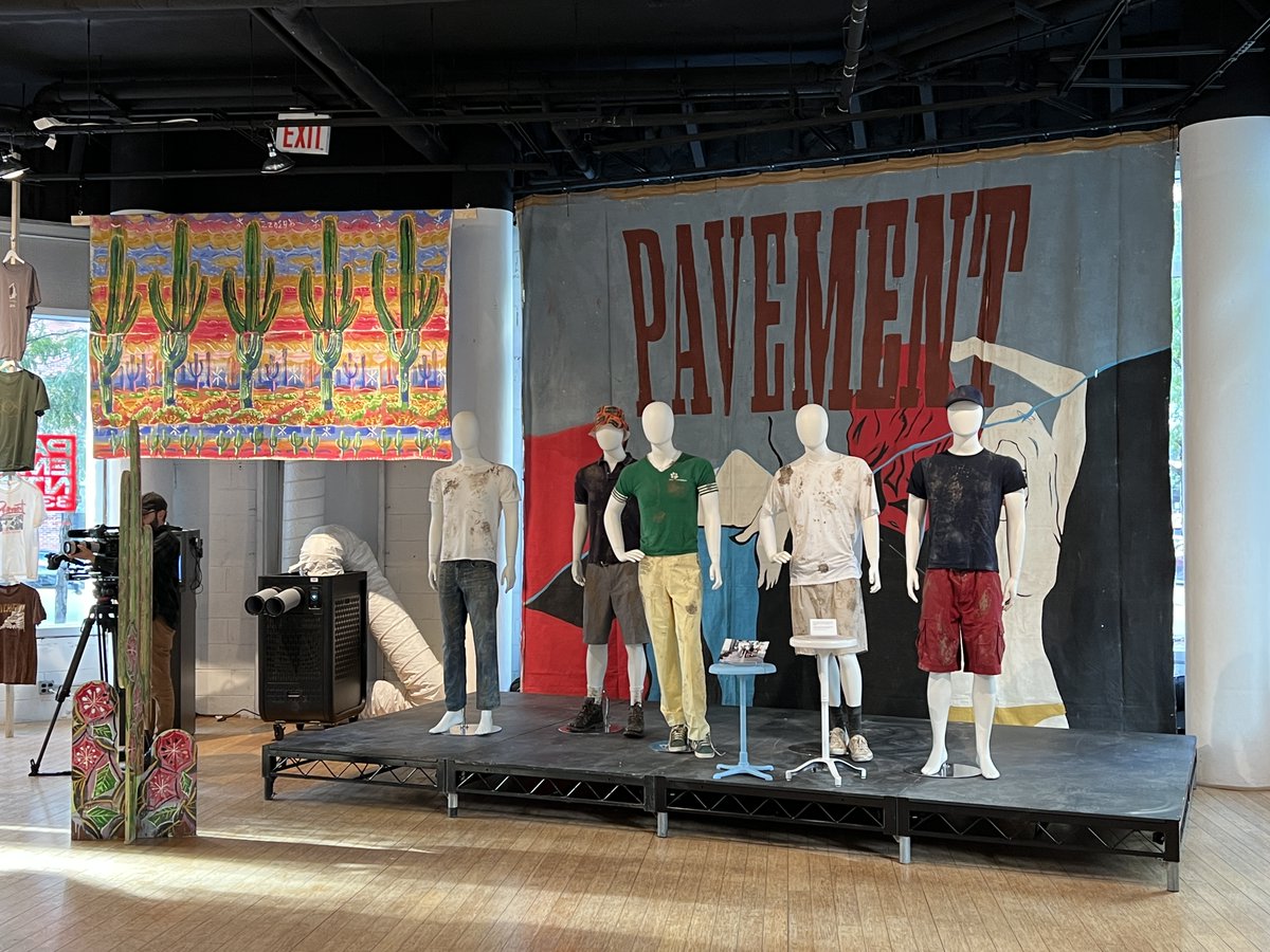 Pavement Museum in New York City 2022 -
photo thread

#Pavement #PavementBand #PavementMuseum #StephenMalkmus #SpiralStairs #BobNastanovich #MarkIbold #SteveWest #RockMemorabilia