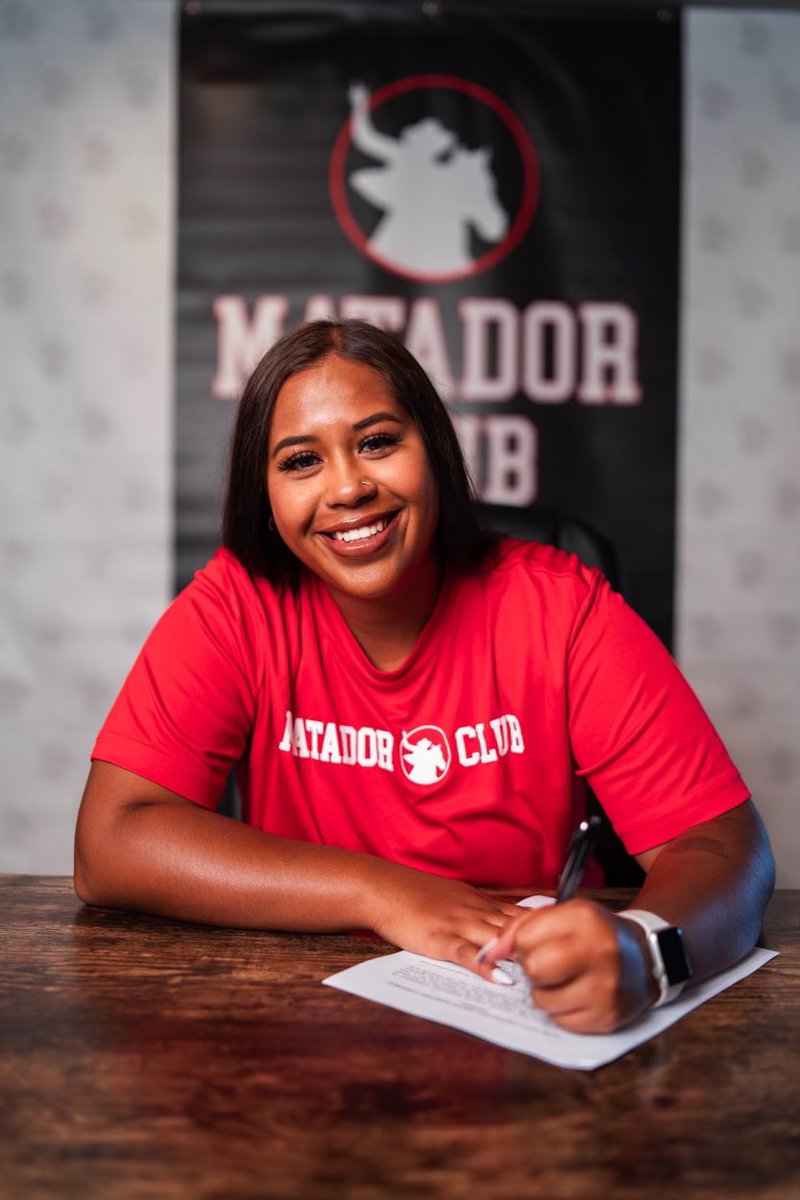 BreezyHayward34's tweet photo. The 2023 softball season hype starts early at Tech! I’m signing an #NIL deal with @matadorcluborg. 
What I get: the opportunity to build a personal brand built on values AND leave Lubbock better than I found it!  Wreck ‘Em! #RR4L https://t.co/STwYFUqab1