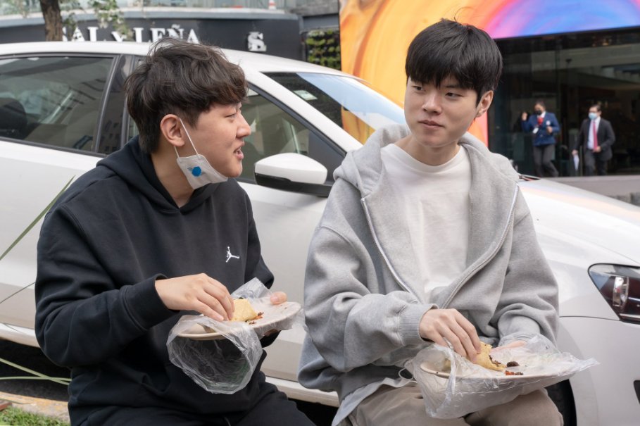 FURIA 15 tweet media