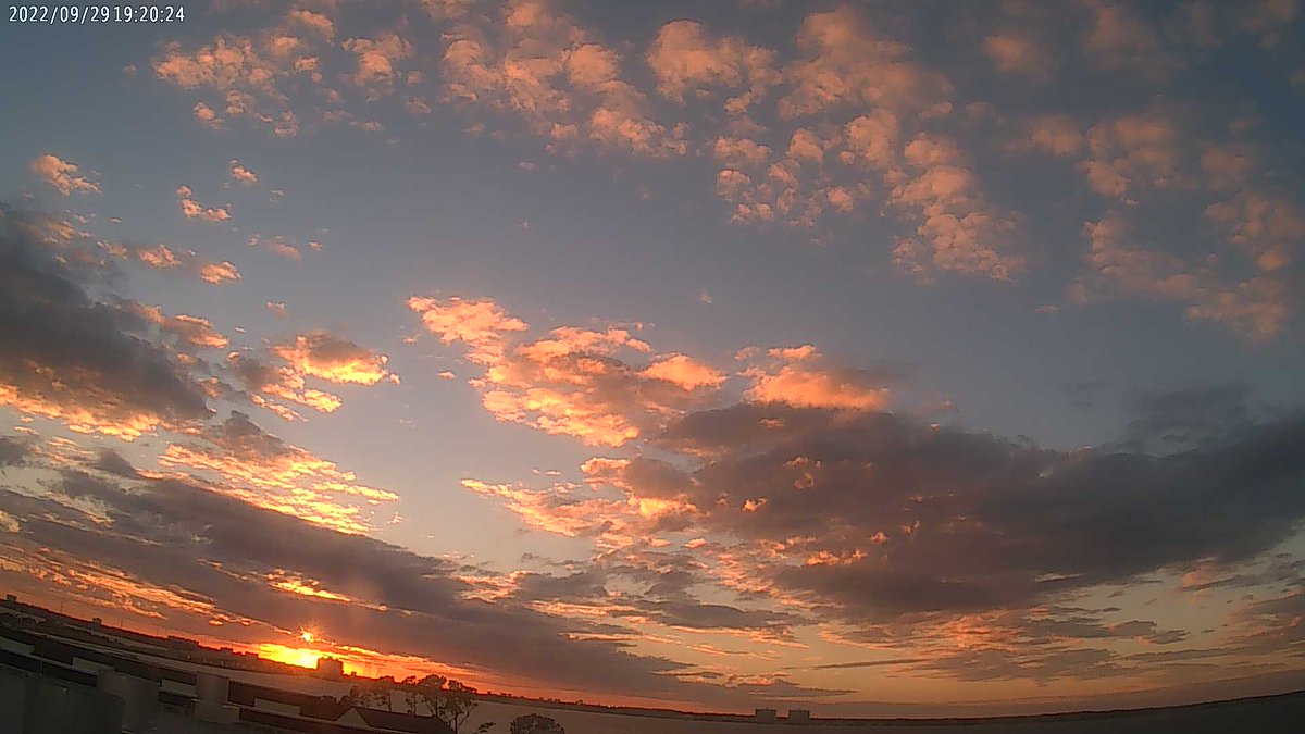 FSUPCWxSTEM's tweet image. FSU Panama City at sunset and it&apos;s 75 F.