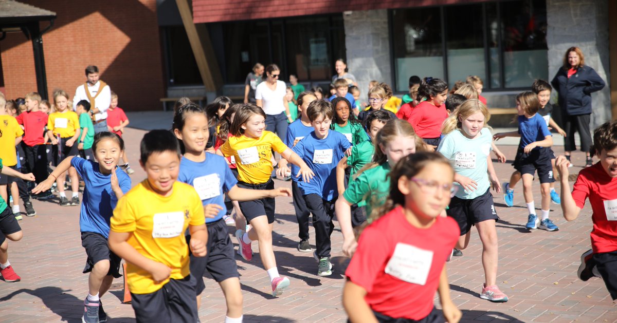 glenlyonnorfolk's tweet photo. The Junior School ended their school week with the annual Terry Fox Run! Students ran or walked to the Oak Bay Marina and back to show their support of Terry's efforts.
#mygns #juniorschool #tryforterry #terryfox https://t.co/PUy0J69KTt