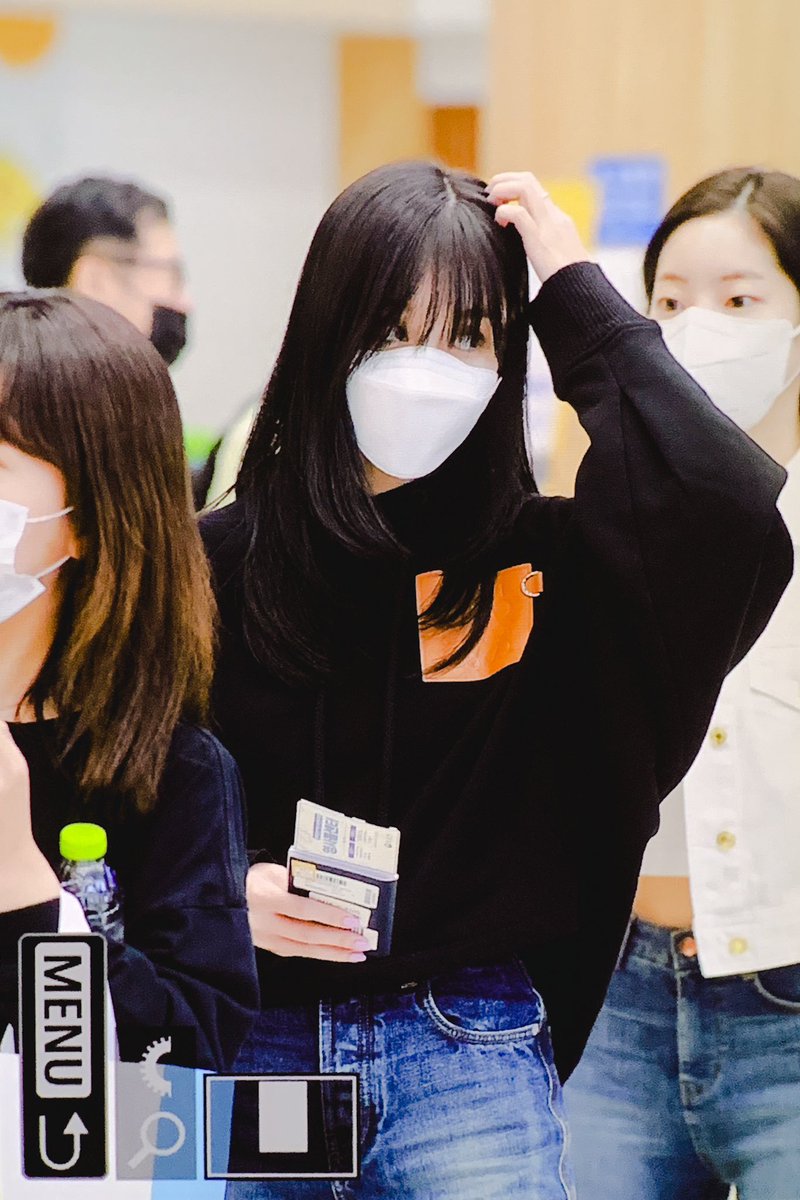 RoseOfSharon324's tweet photo. 220930 #트와이스 #twice #미나 #mina https://t.co/9NBmGjLgzl