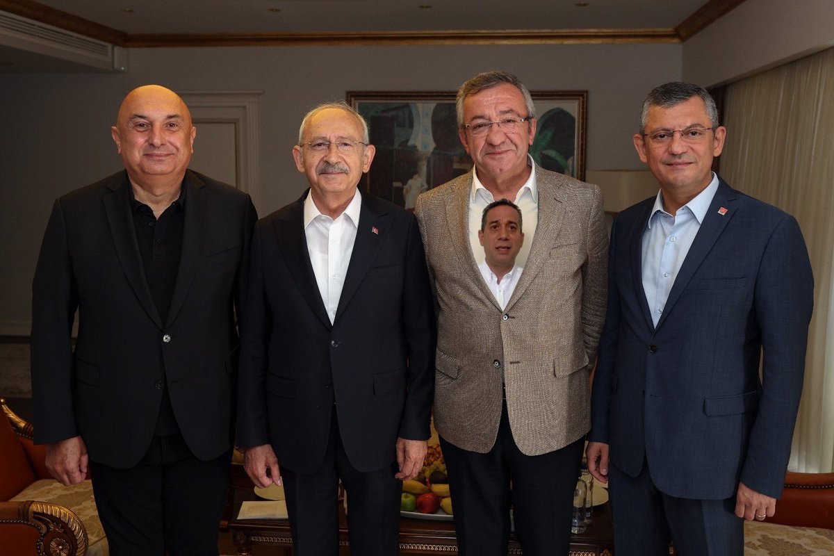 AbdlkadirCmert's tweet photo. Bu ülkeye
Bu millete
Bu devlete

Bugüne kadar!
Sizin yaptığınız kötülük yapılmadı.

Bu nasıl bir kindir.
Bu nasıl bir garezdir. Anlamak mümkün değil.

Unutmayın
Yapılanın mutlâka bir karşılığı vardır.

Kimsenin yaptığı yanına kâr kalmamıştır.

Elbet bunun bir bedeli olacaktır.!😉 https://t.co/xrloVsnOSn