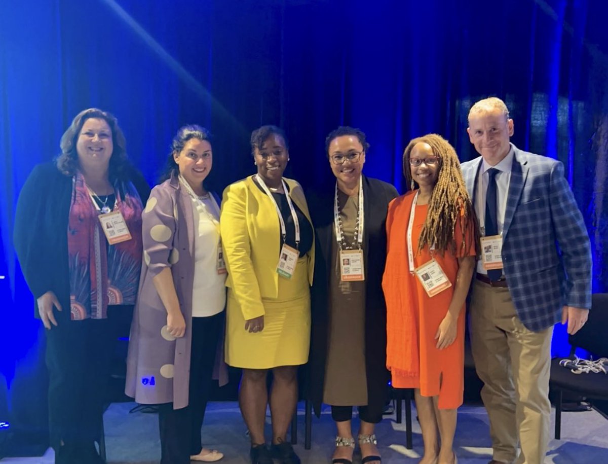AnjiMilanovic's tweet photo. Fantastic session on Cities Upfront for #Culturalrights facilitated by @jordipascual21 of @agenda21culture and Kristin Sakoda of @LACountyArts representing @wccforum at @UNESCO #MONDIACULT2022.  @NEAarts Chair Jackson &amp; reps from @BilbaoKultura @CulturaenBta @bcncultura &amp; UN https://t.co/koLvplyJ1v